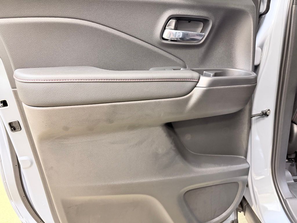 2026 Honda Ridgeline Black Edition - Photo 21
