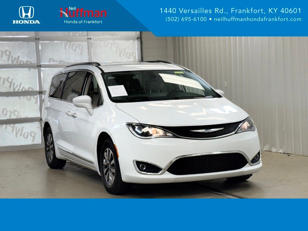 2020 Chrysler Pacifica Touring L Plus's photo