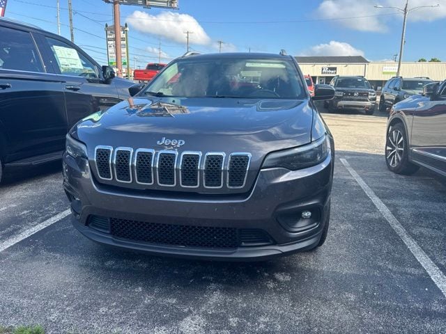 Used 2019 Jeep Cherokee Latitude Plus with VIN 1C4PJLLBXKD205802 for sale in Frankfort, KY
