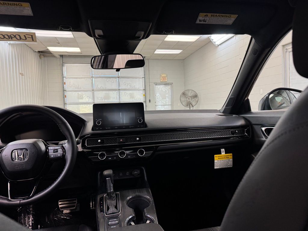 2025 Honda Civic Hatchback Sport - Photo 18