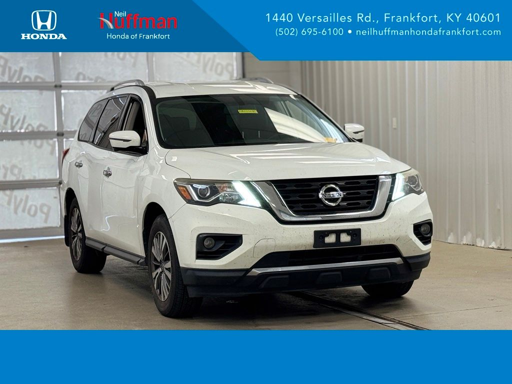 2018 Nissan Pathfinder SL 2WD's photo