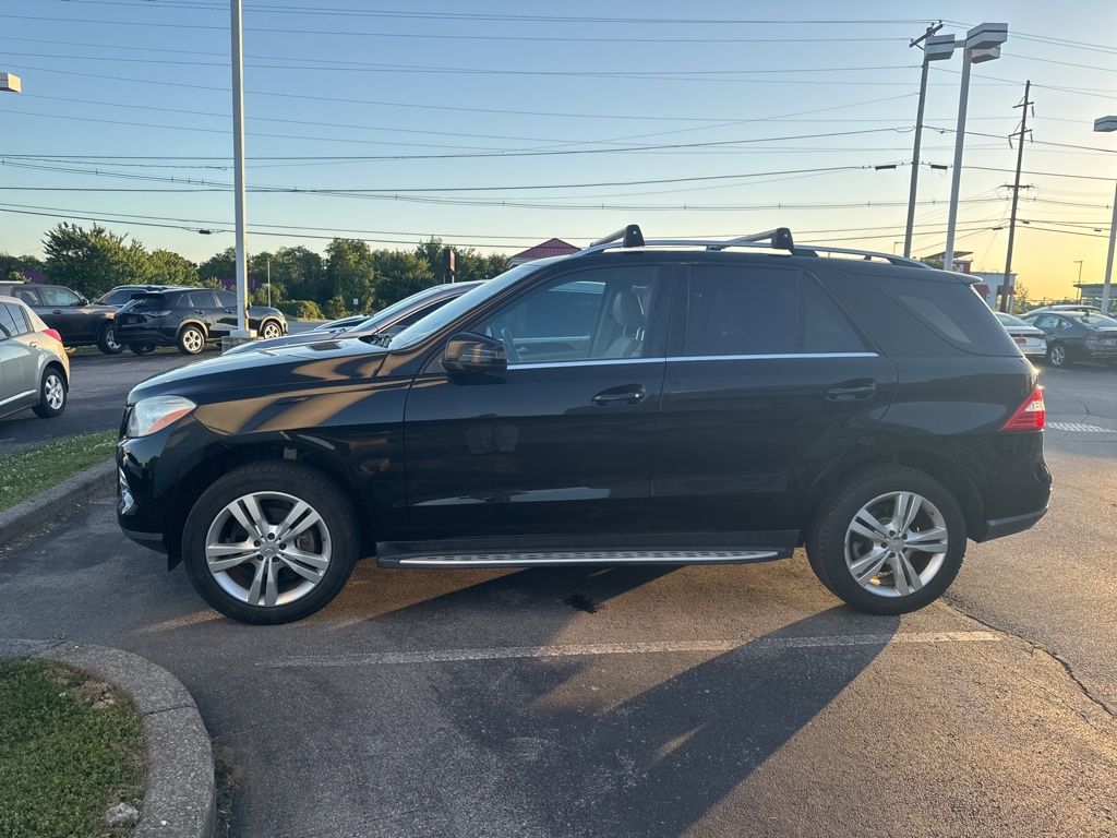 Used 2014 Mercedes-Benz M-Class ML350 with VIN 4JGDA5HB5EA284613 for sale in Frankfort, KY