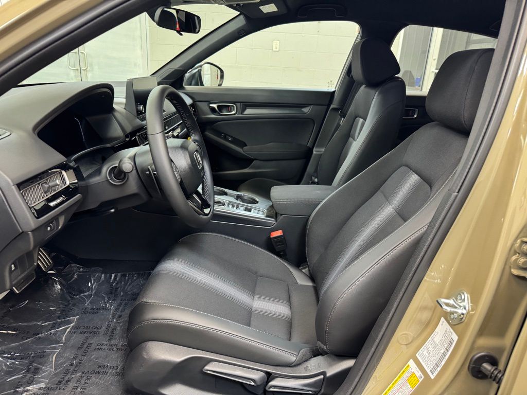 2025 Honda Civic Hatchback Sport - Photo 11