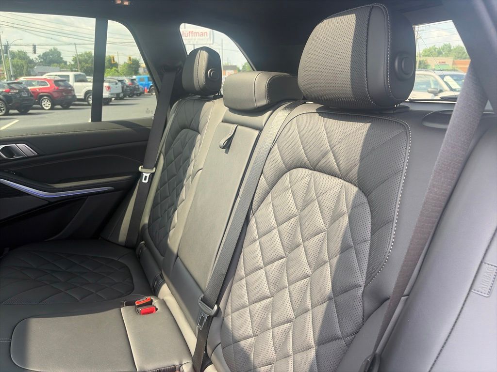 2024 BMW X5 26