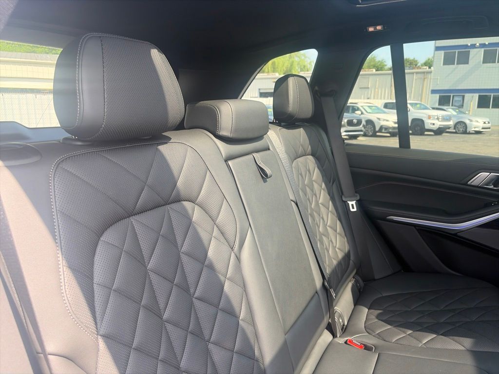 2024 BMW X5 30