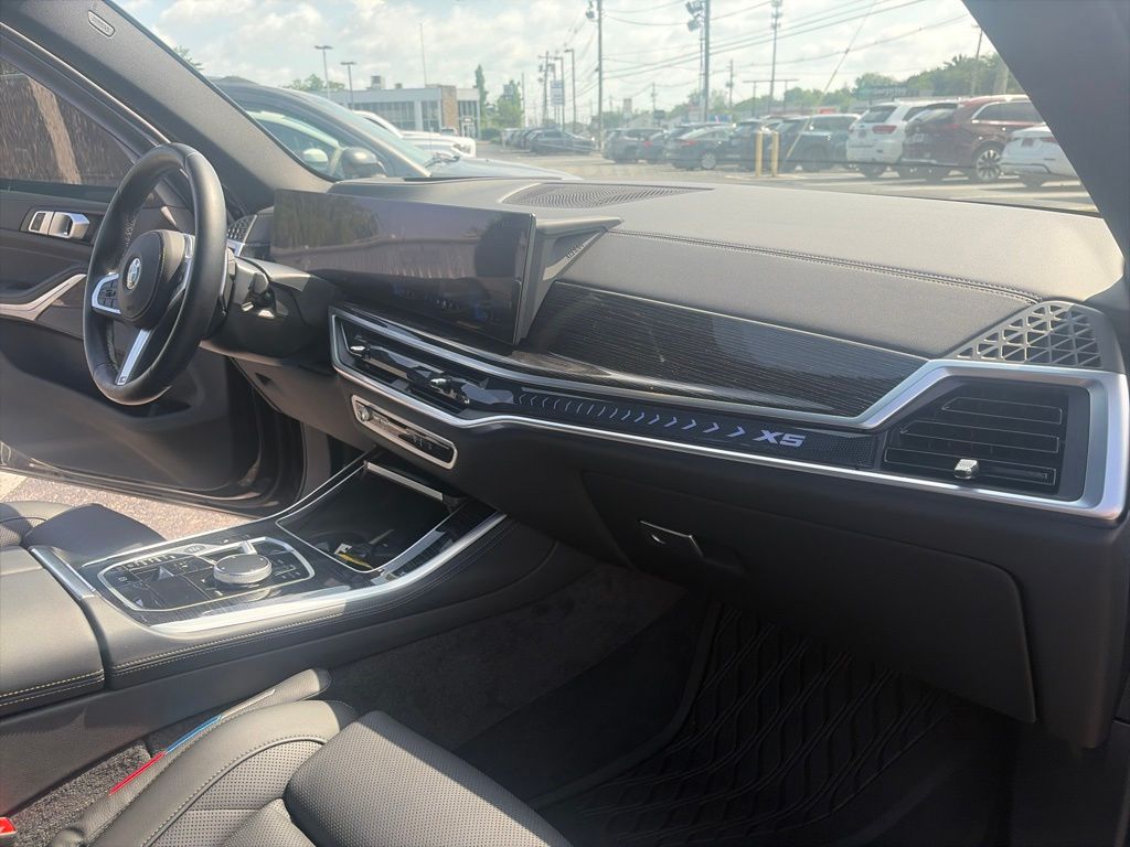 2024 BMW X5 37