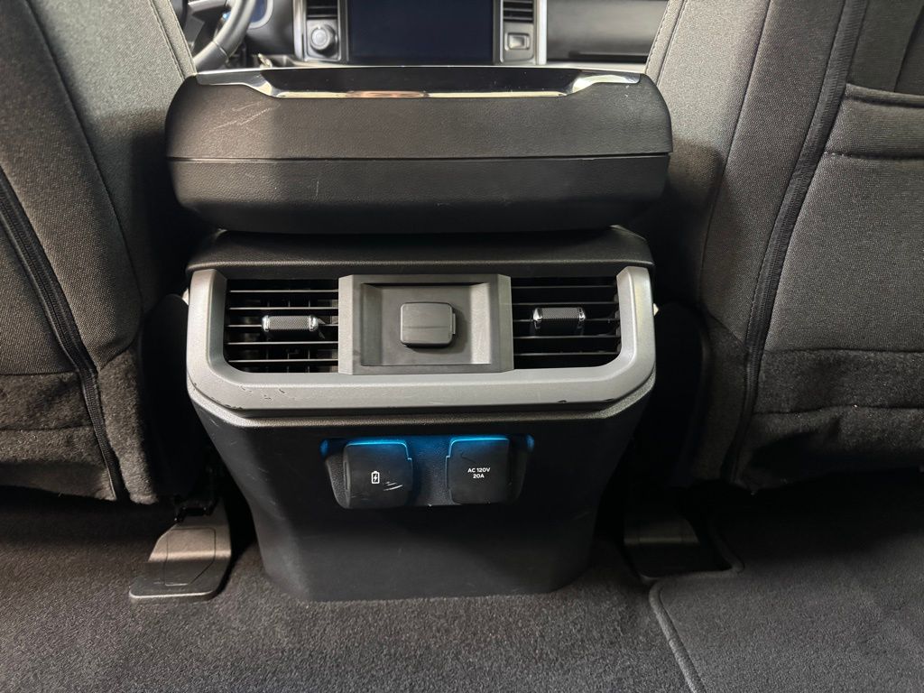2024 Ford F-150 XLT - Photo 17