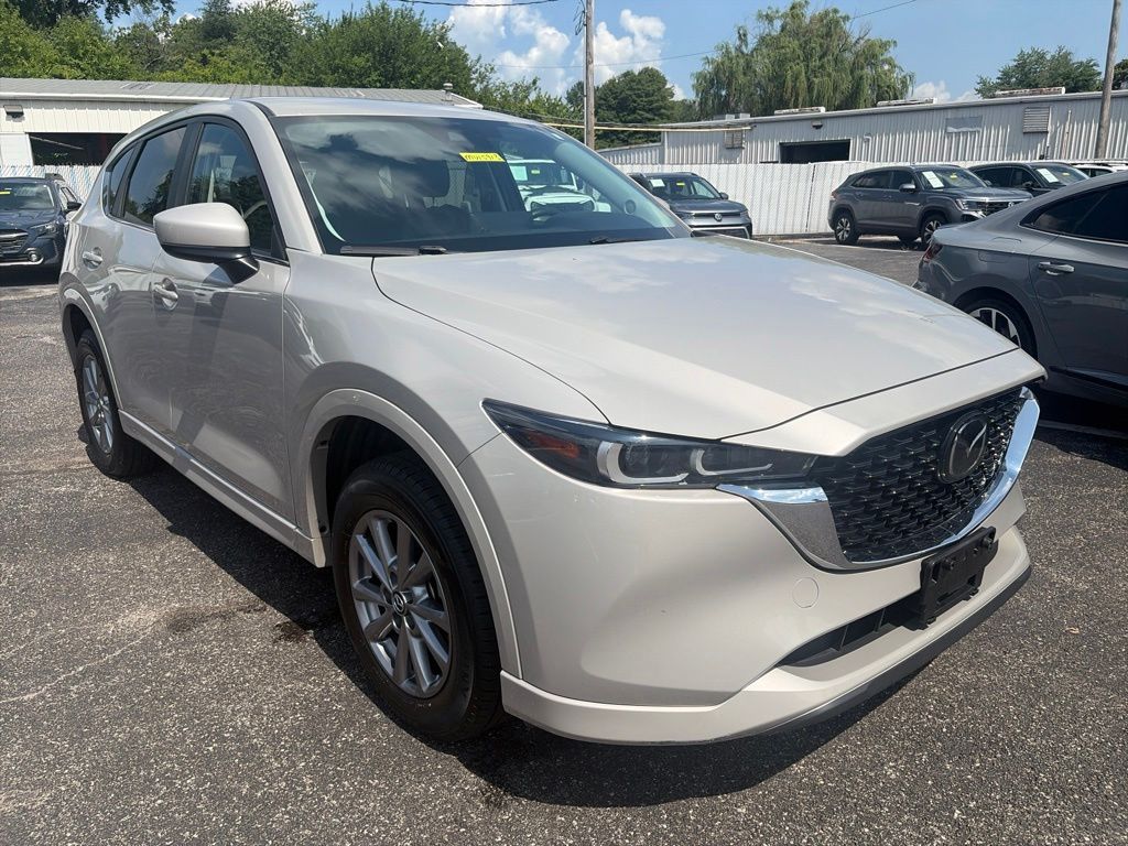 2025 Mazda CX-5 S Select Package Auto AWD's photo