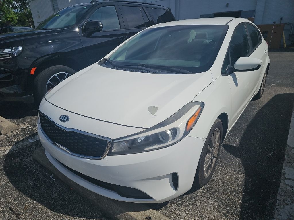 2017 Kia Forte LX AT's photo