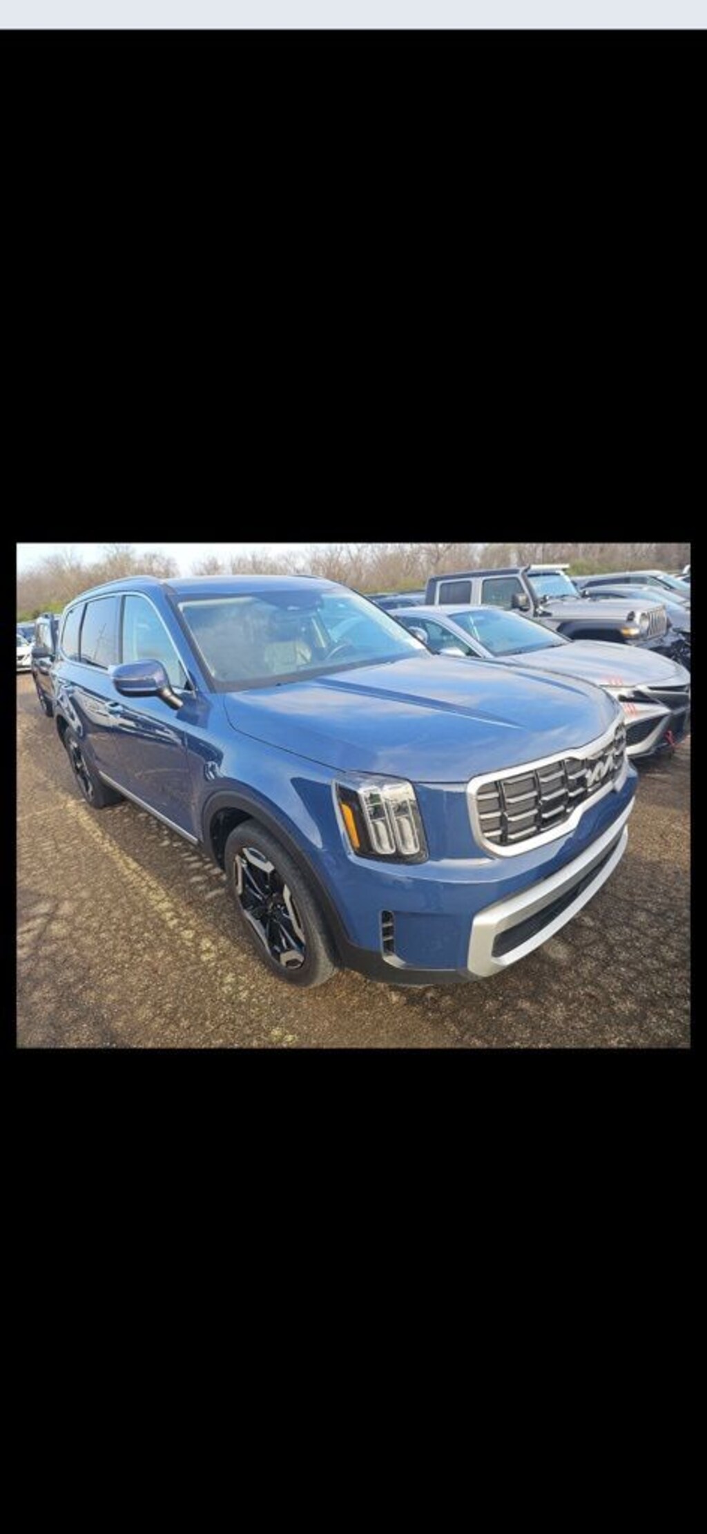 Used 2025 Kia Telluride S SUV