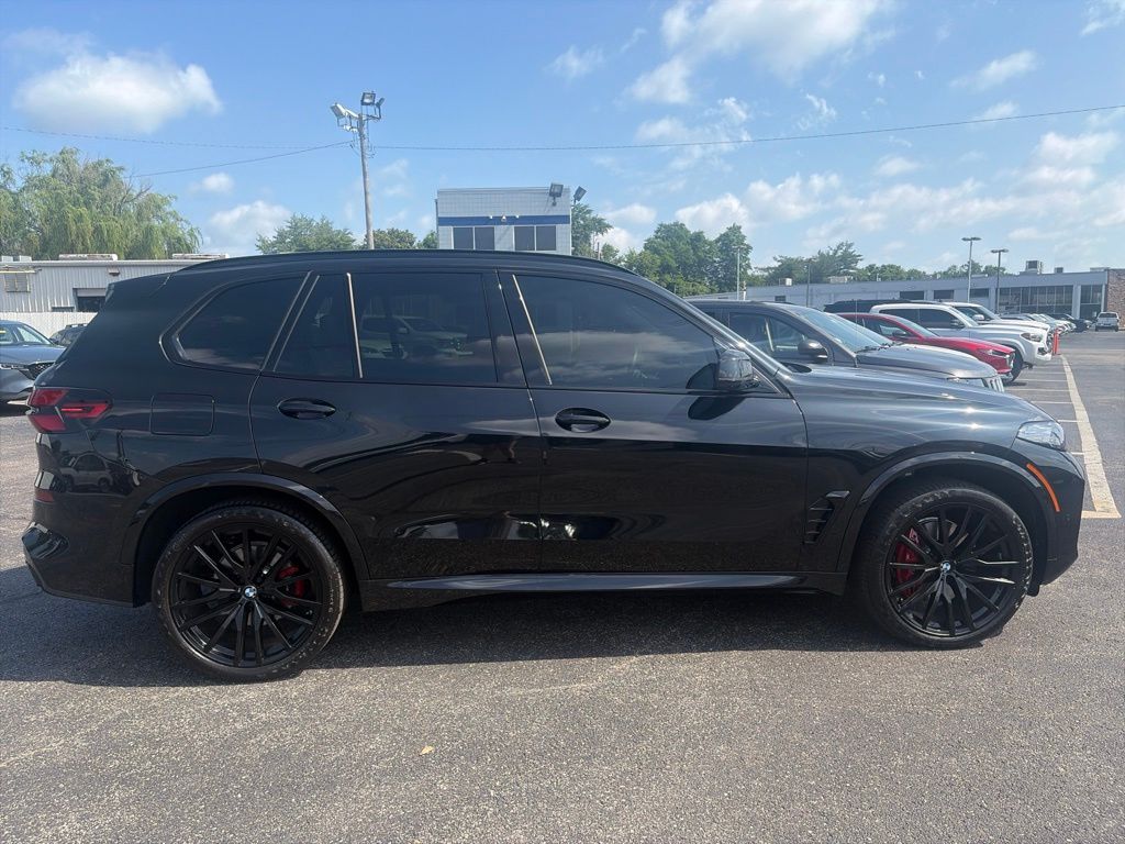 2024 BMW X5 8