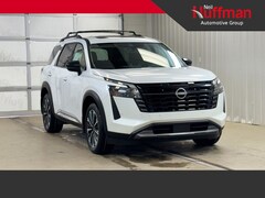 2026 Nissan Pathfinder Platinum SUV