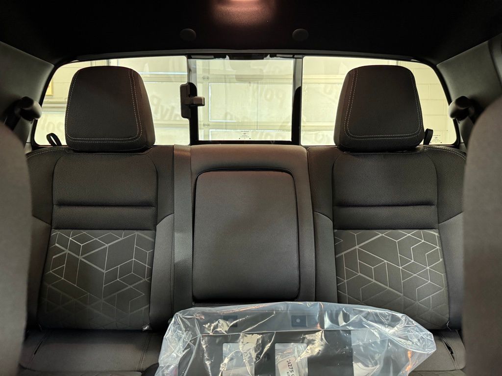 2026 Nissan Frontier SV - Photo 14