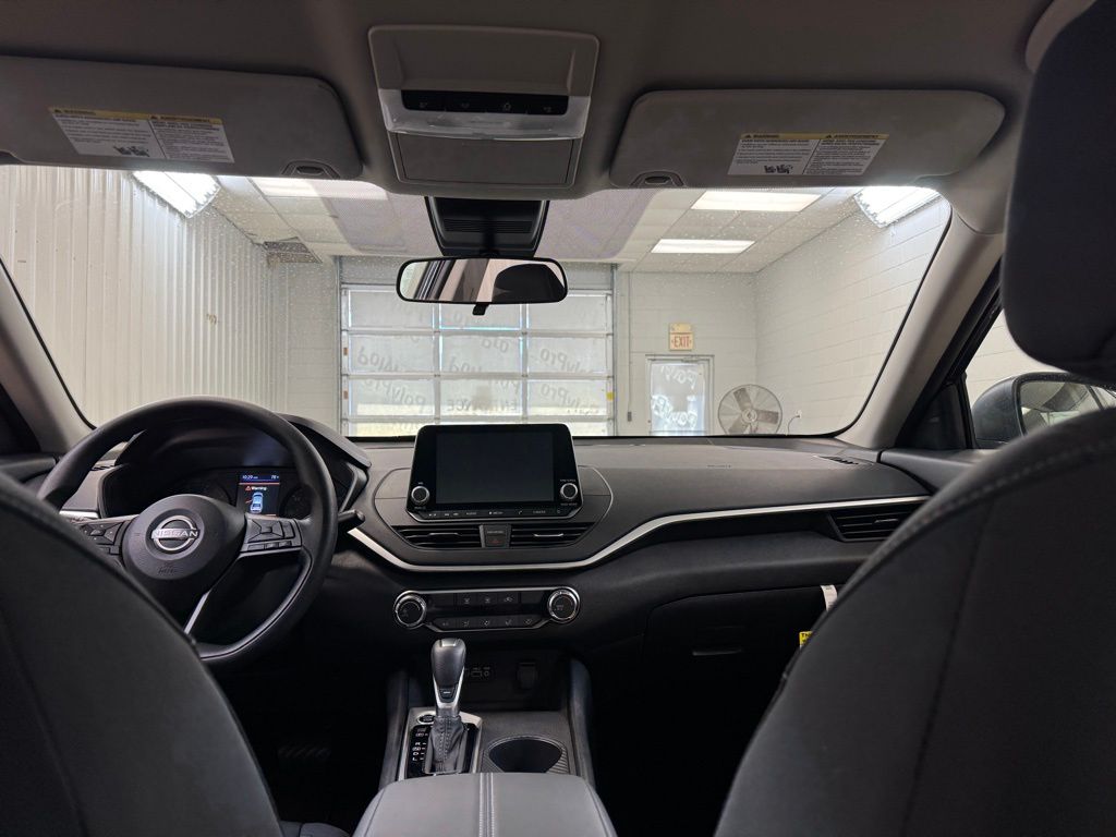 2025 Nissan Altima S - Photo 19