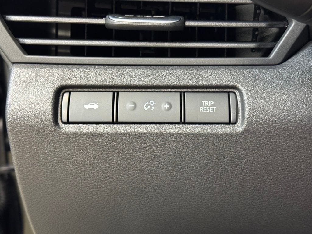 2025 Nissan Altima S - Photo 25