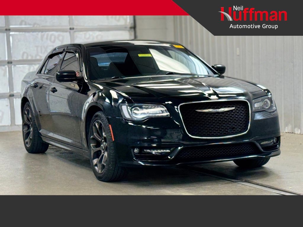 2017 Chrysler 300 S Alloy Edition's photo