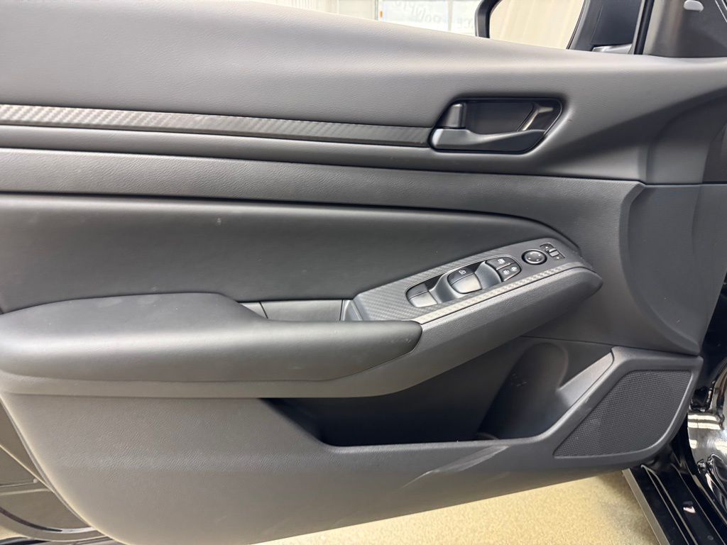 2025 Nissan Altima S - Photo 8