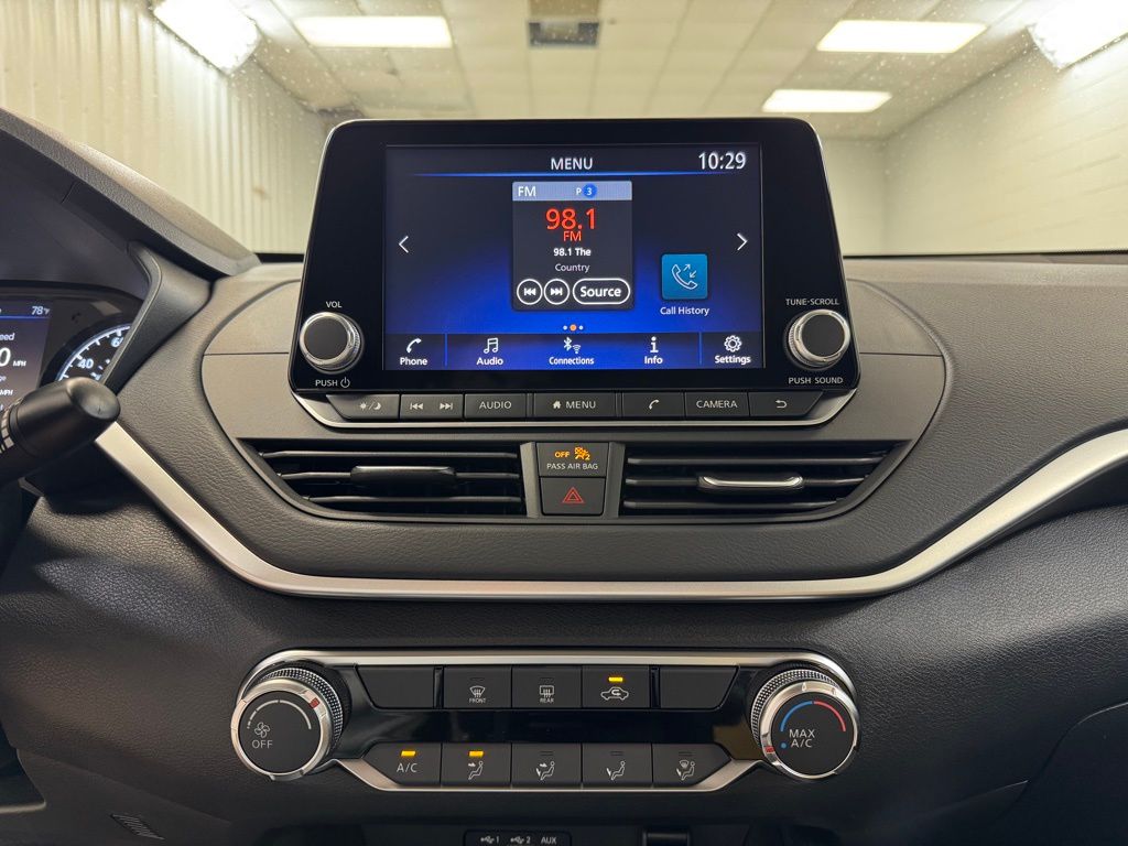 2025 Nissan Altima S - Photo 33