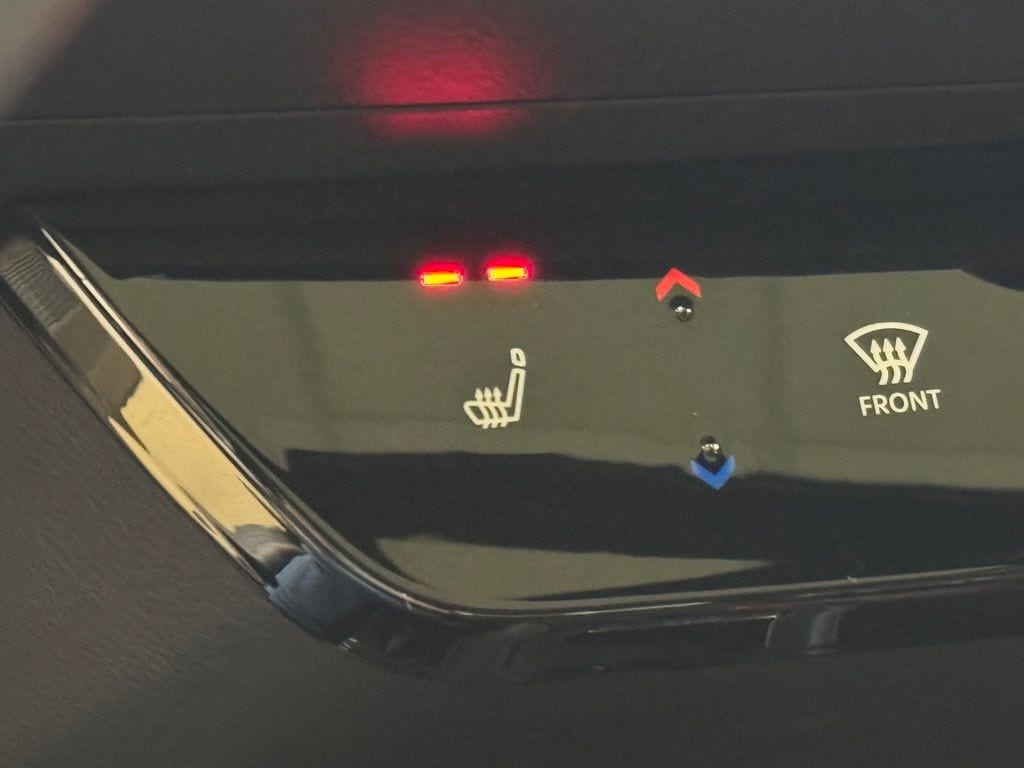 2026 Nissan KICKS SR AWD - Photo 38