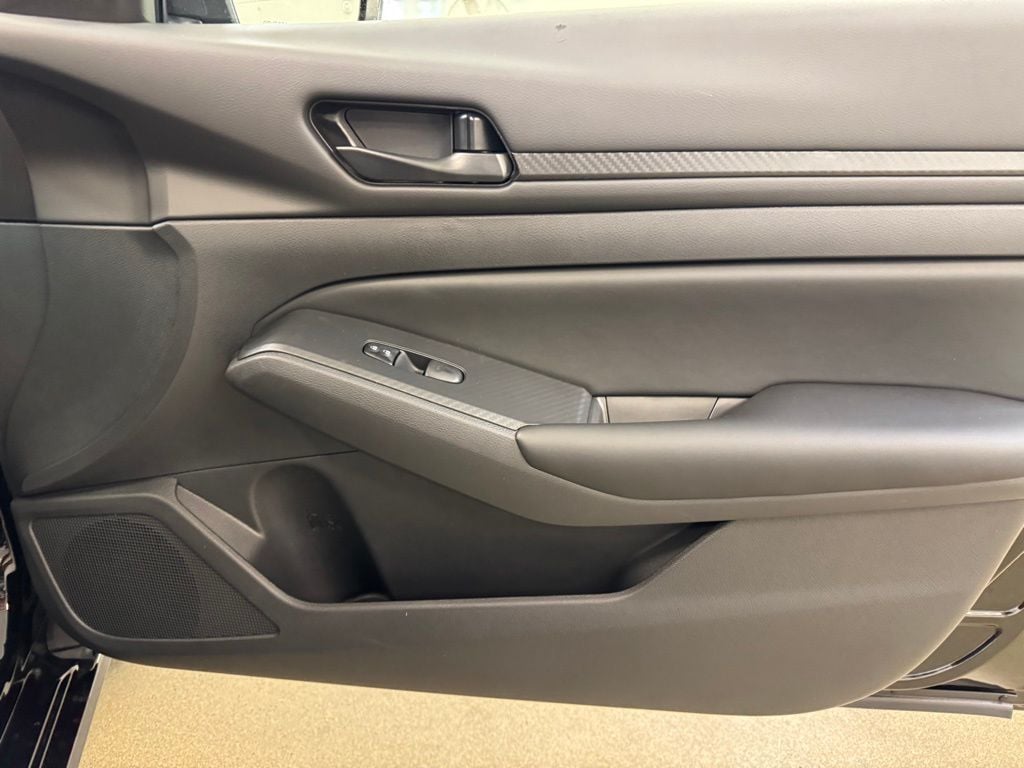 2025 Nissan Altima S - Photo 24