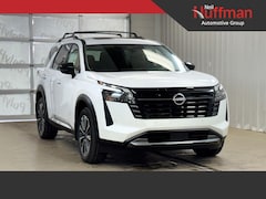 2026 Nissan Pathfinder Platinum SUV
