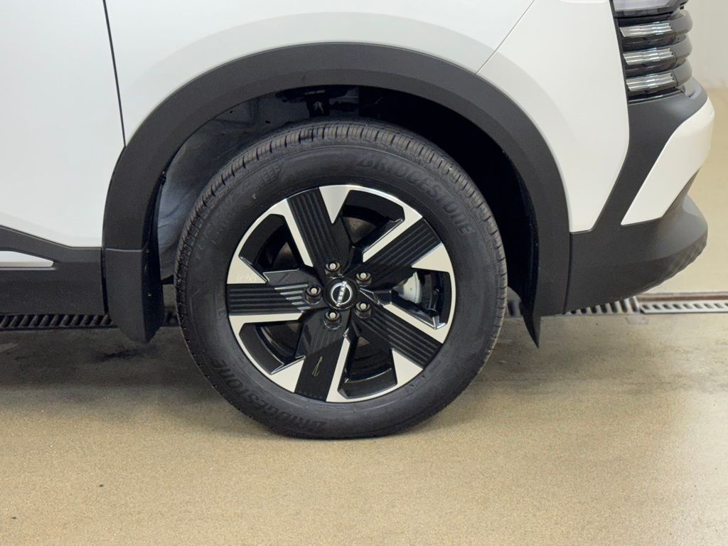 2026 Nissan KICKS SV AWD - Photo 4