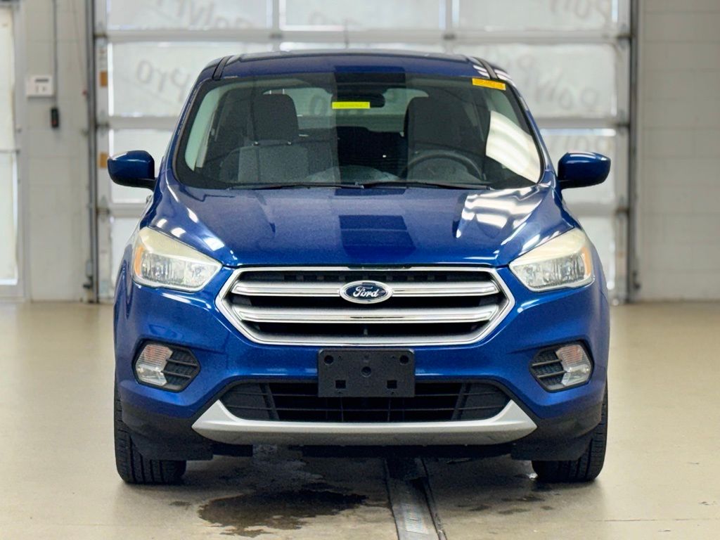 Used 2017 Ford Escape SE with VIN 1FMCU0GDXHUE02876 for sale in Frankfort, KY