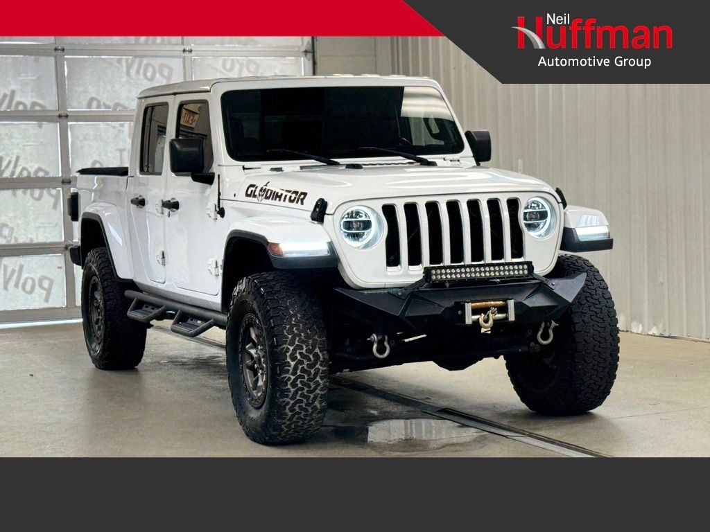 Used 2020 Jeep Gladiator Overland Truck