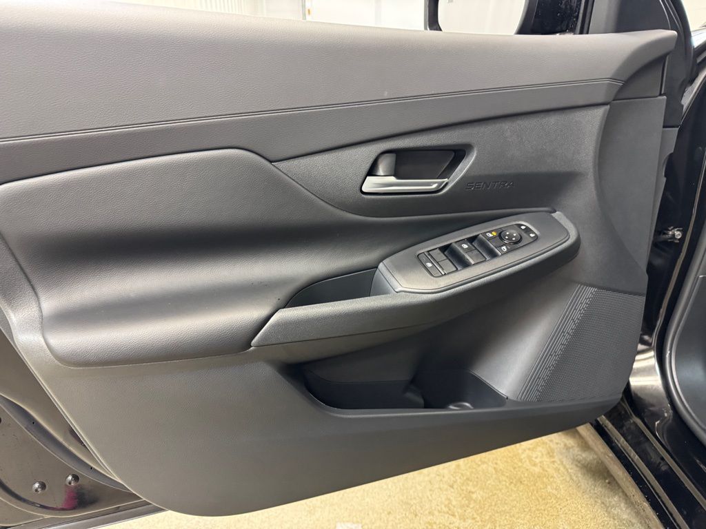 2026 Nissan Sentra S - Photo 8