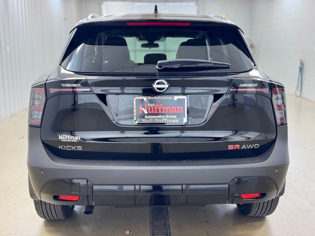 2026 Nissan KICKS SR AWD - Photo 6