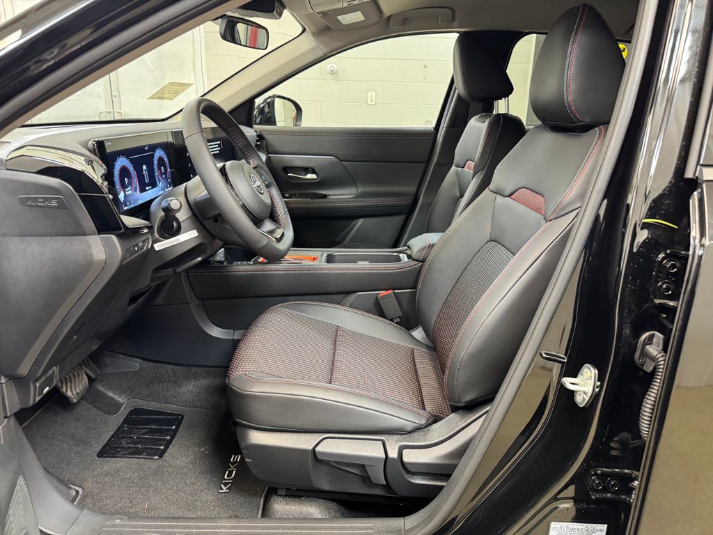 2026 Nissan KICKS SR AWD - Photo 11