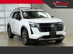 2026 Nissan Pathfinder Platinum SUV