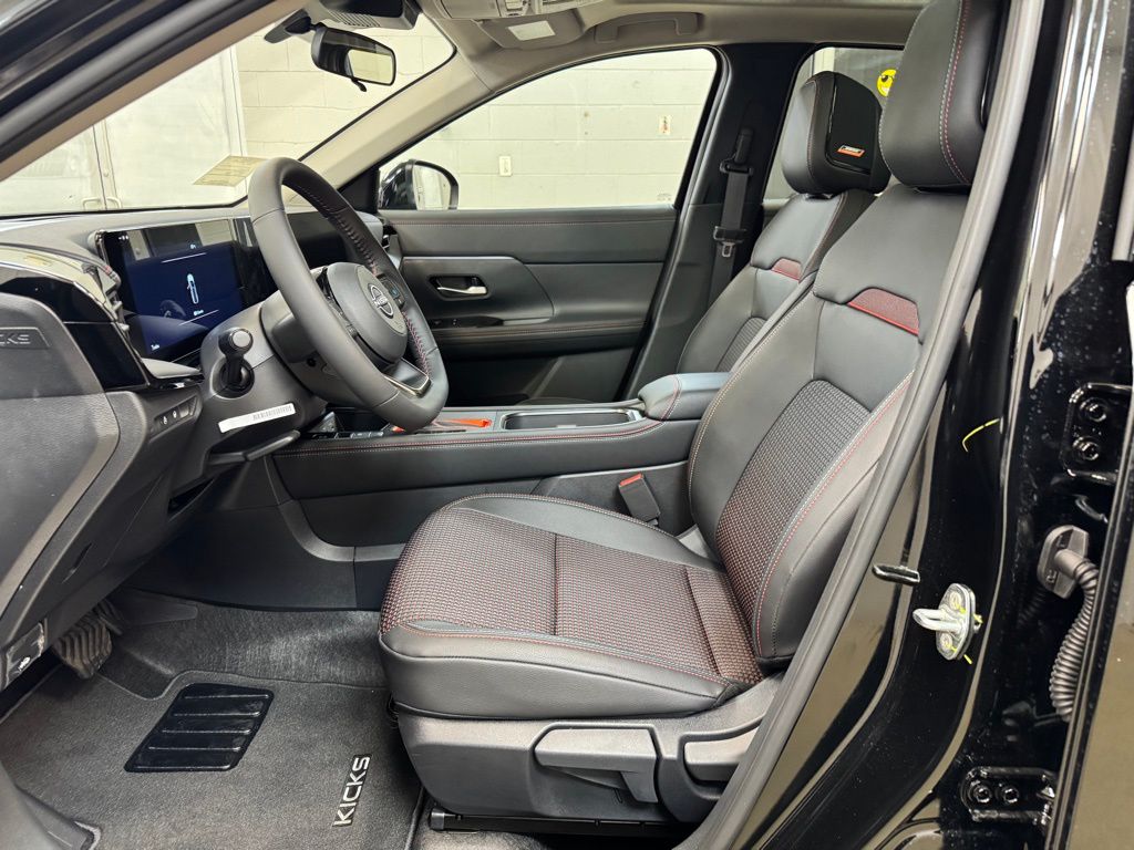 2026 Nissan KICKS SR AWD - Photo 11
