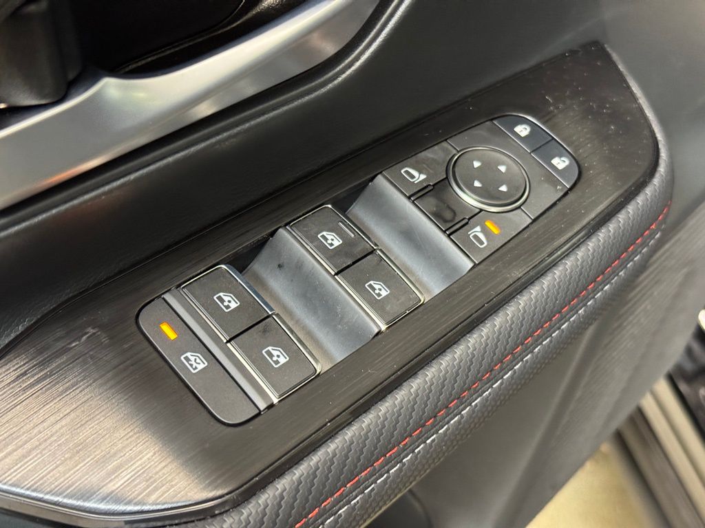 2026 Nissan KICKS SR AWD - Photo 9