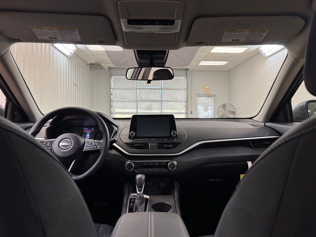 2025 Nissan Altima S - Photo 17