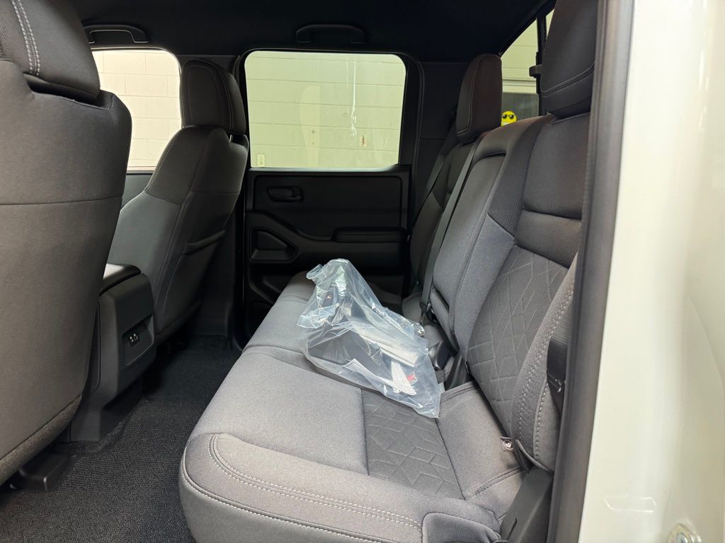 2026 Nissan Frontier SV - Photo 16