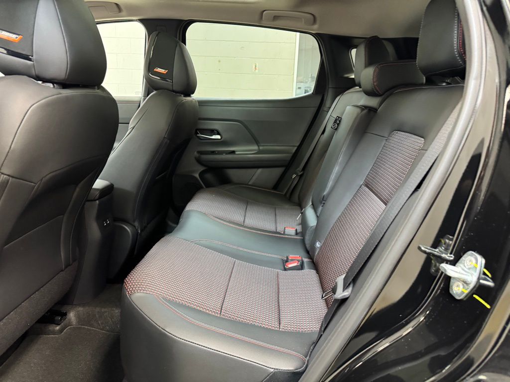 2026 Nissan KICKS SR AWD - Photo 16