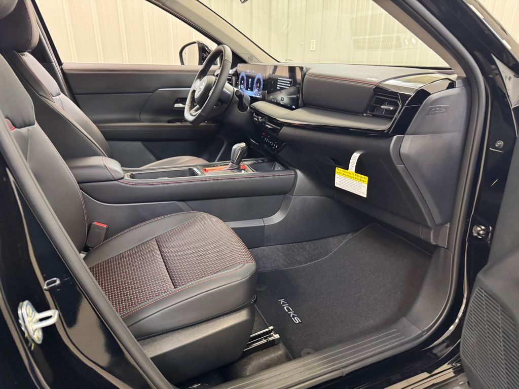 2026 Nissan KICKS SR AWD - Photo 25
