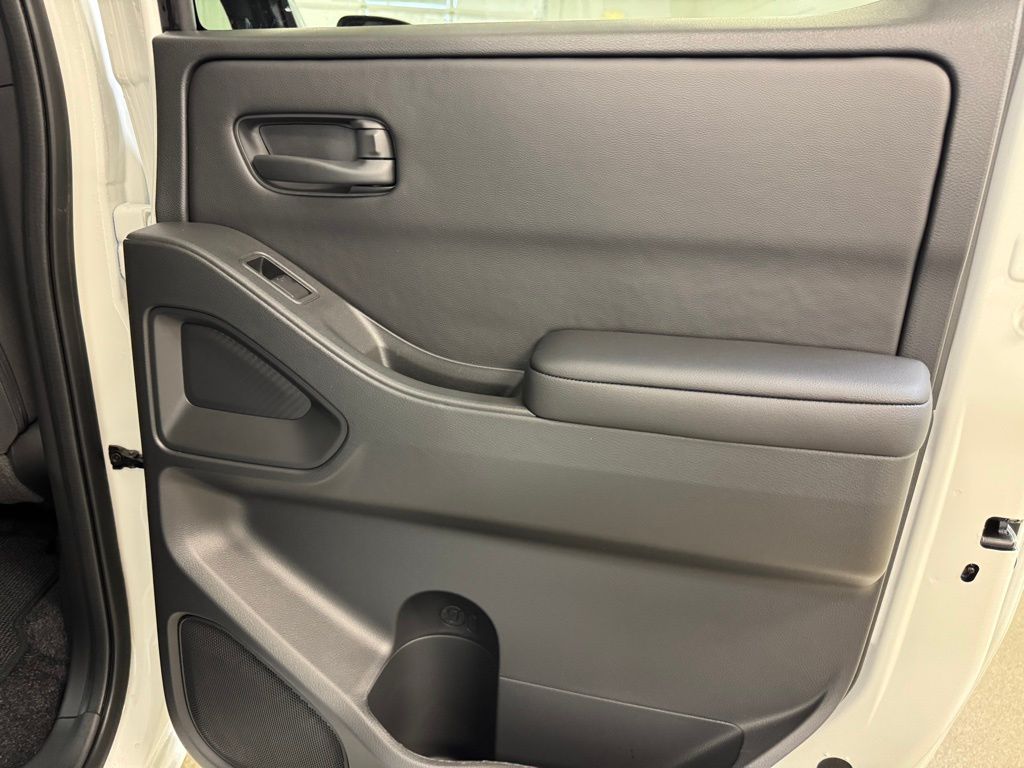 2026 Nissan Frontier SV - Photo 25