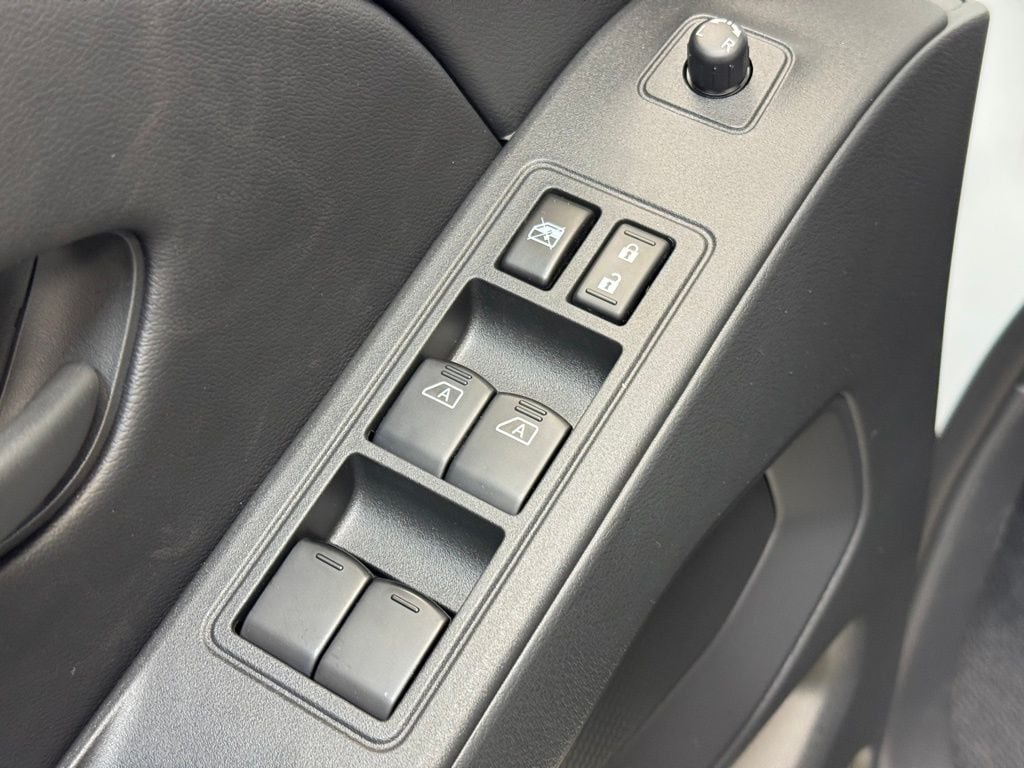2026 Nissan Frontier SV - Photo 10
