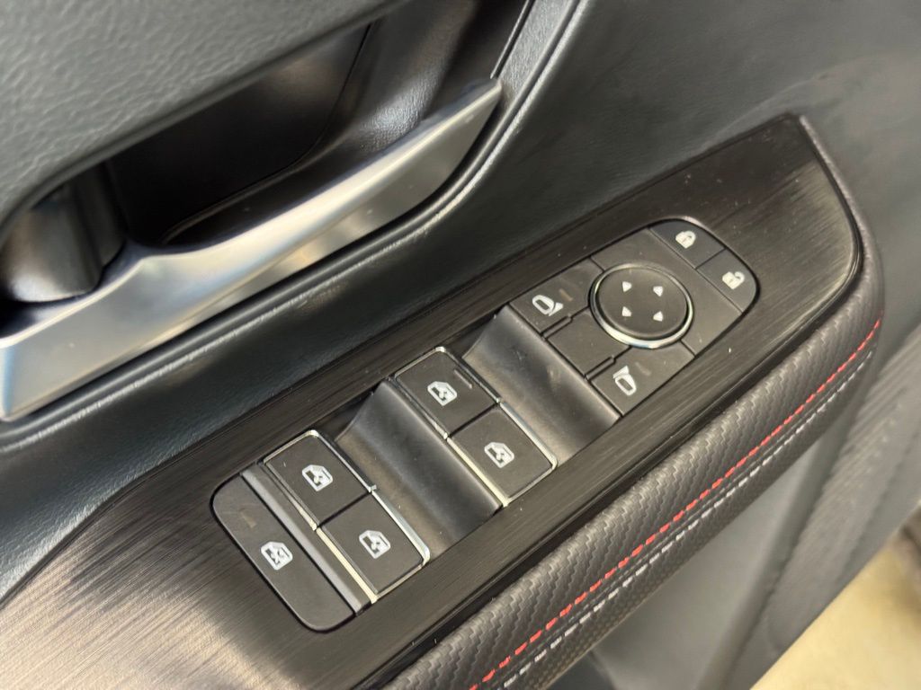 2026 Nissan KICKS SR AWD - Photo 9