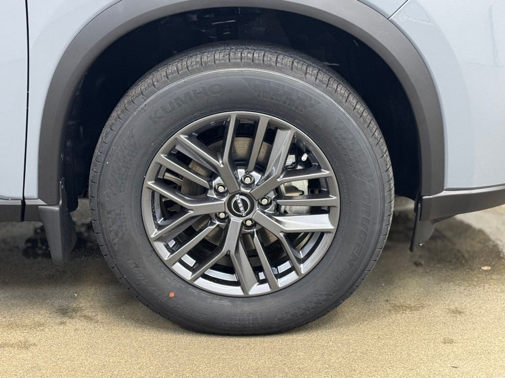 New 2026 Nissan Rogue SV SUV