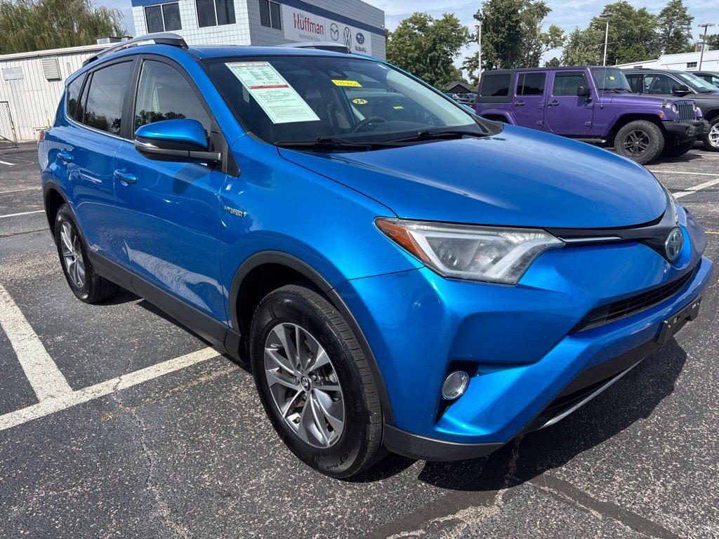 2017 Toyota RAV4 XLE