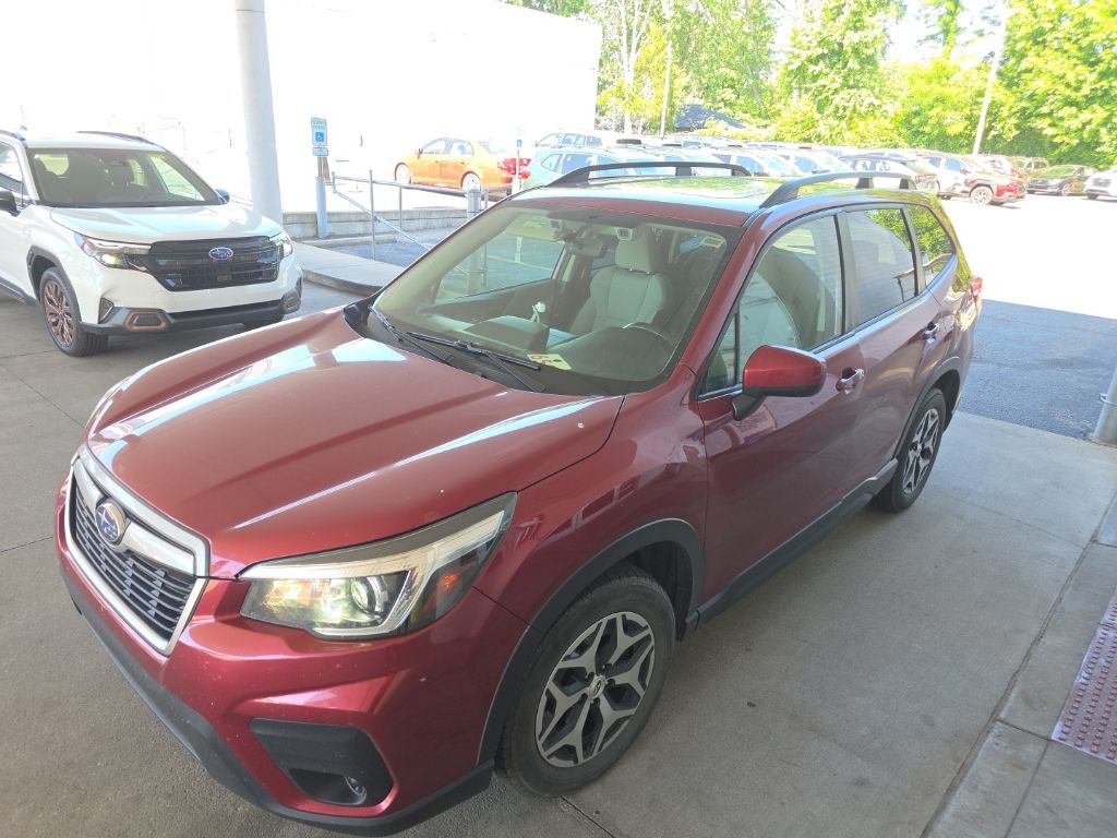 2020 Subaru Forester Premium's photo