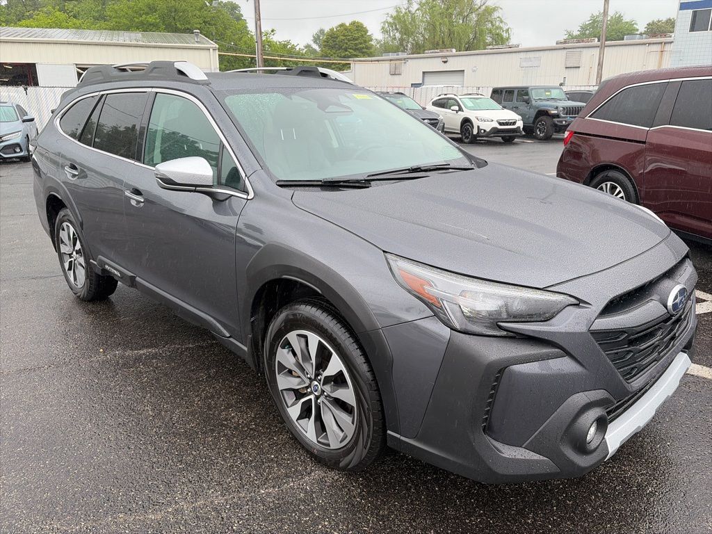 2025 Subaru Outback Touring XT's photo