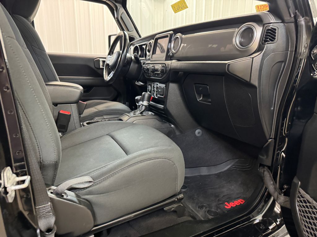 2021 Jeep Wrangler Unlimited Sahara - Photo 26