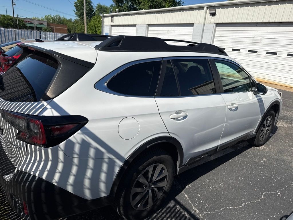 Used 2022 Subaru Outback Premium SUV