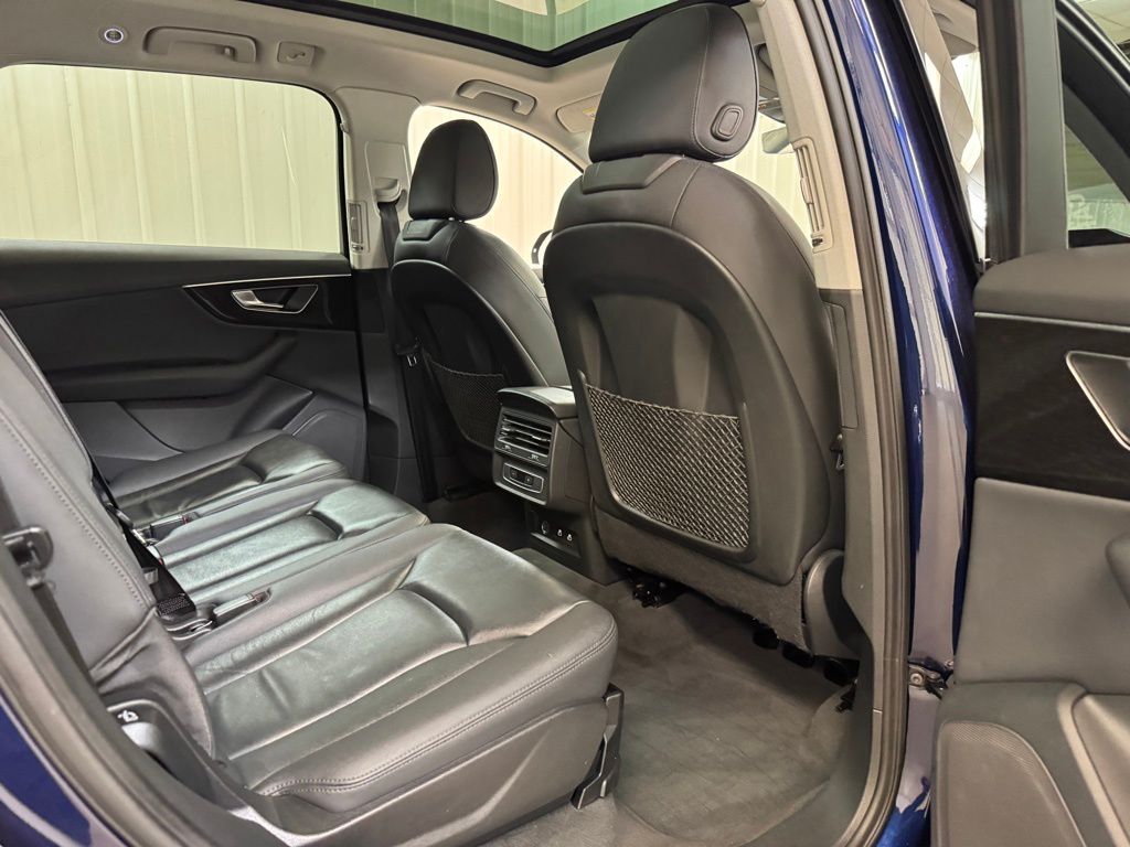 2022 Audi Q7 Premium - Photo 28