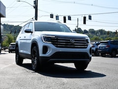 2026 Volkswagen Atlas SE w/Technology SUV