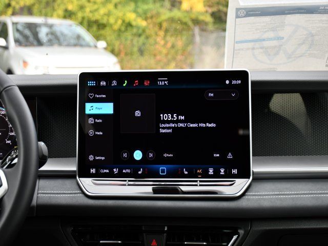 2026 Volkswagen Tiguan SE - Photo 24